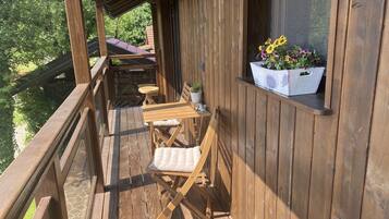 Chalet | Property grounds