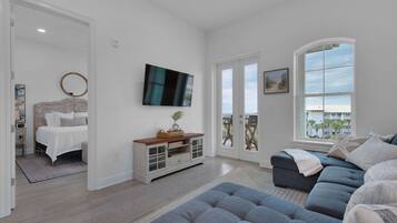 Smart TV, books