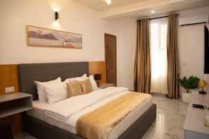 3 slaapkamers, een bureau, een strijkplank/strijkijzer, gratis wifi