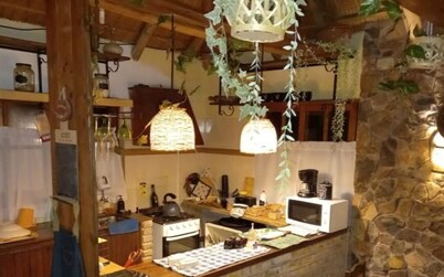 Country house with horses and pool with deck, beaches 3 minutes away.