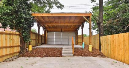 South City Historic Home w/ private carport