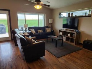 TV, DVD player