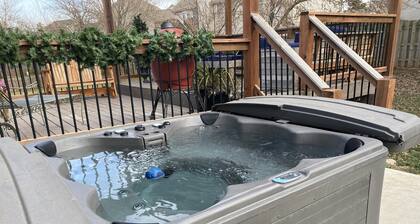 Theatre Room, Hot Tub & Fire-pit in South OP