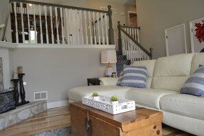 Téléviseur connecté, foyer, jeux vidéo, chaîne audio