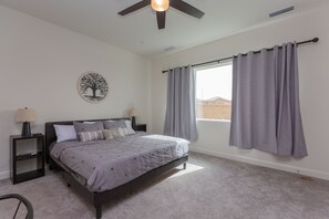 3 bedrooms, desk, iron/ironing board, free WiFi - Modern 3BR Clovis Retreat w/ Workspaces, Game Room & Yard—Close to Nat’l Parks (Clovis)
