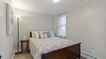 2 chambres, fer et planche Ă repasser, Wi-Fi gratuit, draps fournis