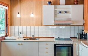 Fridge, stovetop, cookware/dishes/utensils