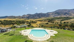 Pool - Villa Soleares Antequera by Ruralidays (Málaga)