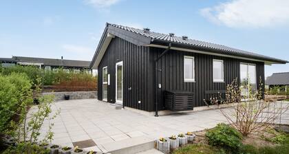 2 bedroom gorgeous home in Haarby