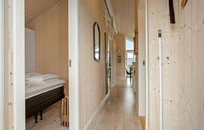 2 bedrooms, free WiFi - 2 bedroom gorgeous home in Haarby (Haarby)