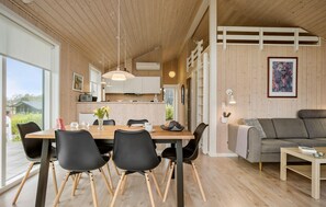 Dining - 2 bedroom gorgeous home in Haarby (Haarby)