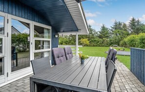 Outdoor dining - 3 bedroom amazing home in Tarm (Tarm)