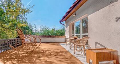 6 bedroom amazing home in Mucharz