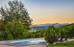 Pool - Gorgeous home in Salopek Selo (Salopek Selo)