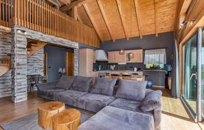 TV connectée, cheminée