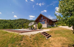 Exterior - Gorgeous home in Salopek Selo (Salopek Selo)