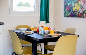 Dining - Gorgeous home in Breukelen with WiFi (Breukelen)
