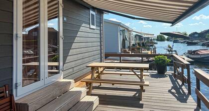 Superbe maison Ă Breukelen avec WiFi