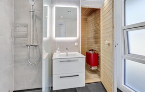 Shower - 4 bedroom nice home in Nexø (Nexø)