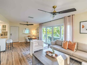 Televisión y oficina 