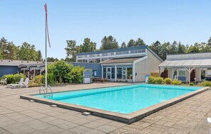 Indoor pool - Gorgeous apartment in Nexø with sauna (Nexø)
