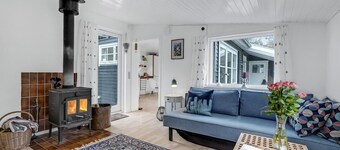 2 bedroom nice home in Askeby