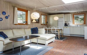 TV, fireplace - 2 bedroom gorgeous home in Hasle (Hasle)