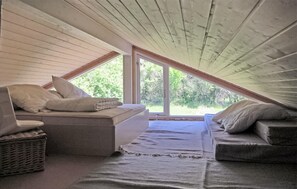 2 bedrooms, travel crib, free WiFi - 2 bedroom stunning home in Hasle (Hasle)