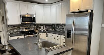 Cozy 3 bedroom Beach Front Home