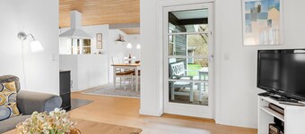 3 bedroom nice home in Aakirkeby