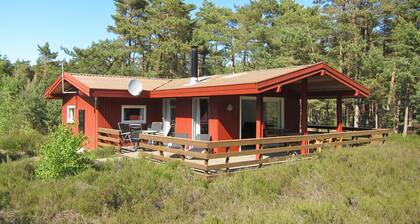 Pet friendly home in Nexø with kitchen