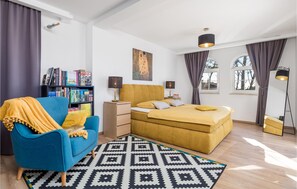 3 Schlafzimmer, Reisekinderbett, kostenloses WLAN, Bettwäsche