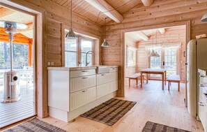 Kühlschrank, Herdplatte, Geschirrspüler