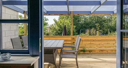 Beautiful home in Klemensker with WiFi