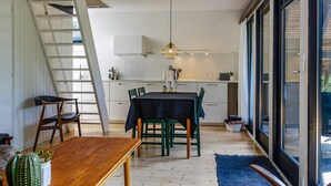 Uklassifisert bilde, 3 av 18, knapp