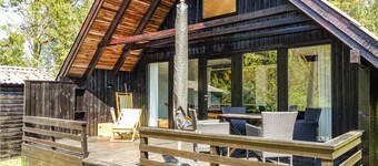 Awesome home in Aakirkeby with WiFi