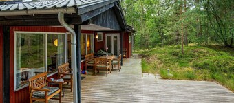 Gorgeous home in Nexø with kitchen
