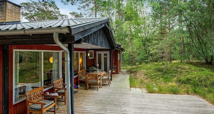 Gorgeous home in Nexø with kitchen