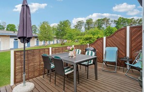 Outdoor dining - Lovely apartment in Nexø with sauna (Nexø)