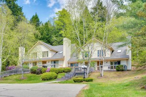 Exterior - Charming Jackson Mountain Retreat on Golf Course! (Jackson)