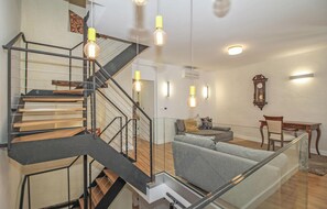 TV - 3 bedroom amazing home in Bale (Bale)