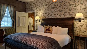 2 bedrooms, bed sheets