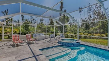 Piscine extérieure, piscine chauffée