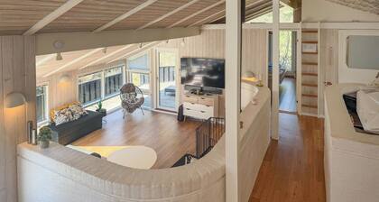 Gorgeous home in Nexø with kitchen