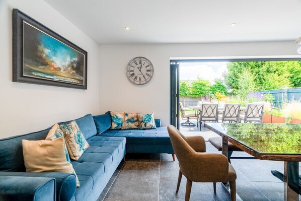 Smart TV, table football, ping pong