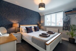 4 soveværelser, skrivebord, strygejern/strygebræt, Wi-Fi