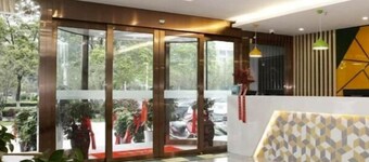 Vatica Hotel Anqing Wuyue Square Boai Hospital