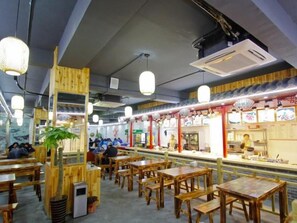 تناول الطعام