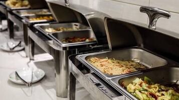 تناول الطعام