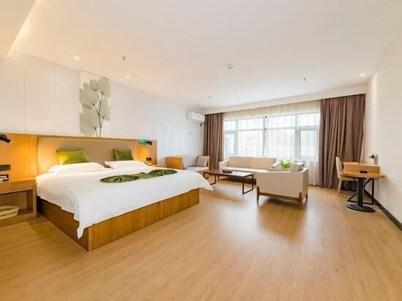Green Haotai Zhixuan Hotel